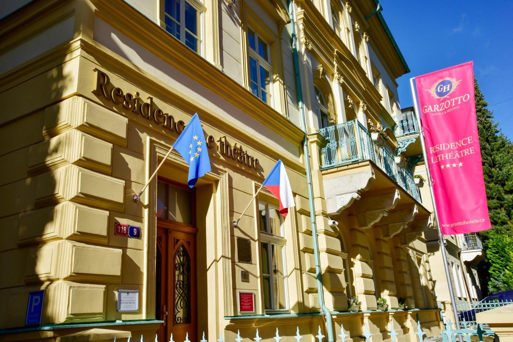 Residence Le Theatre Mariánské Lázně Exteriör bild